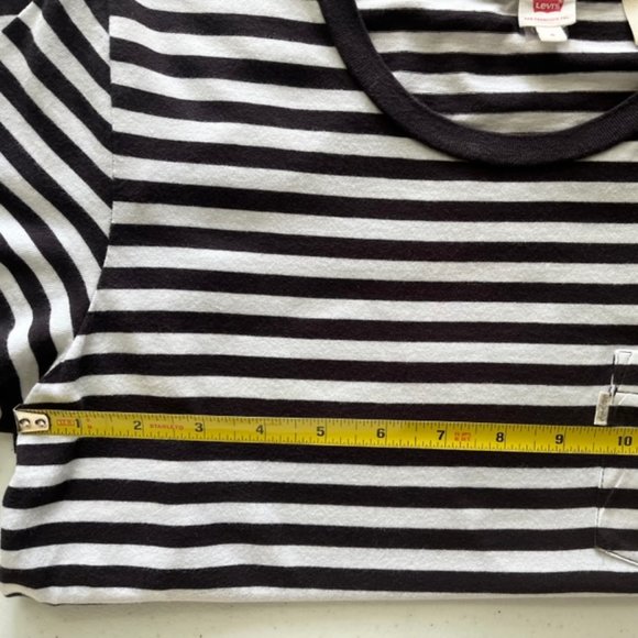 COPY - Levi's Small Navy/White Stripe T-shirt - Picture 9 of 10